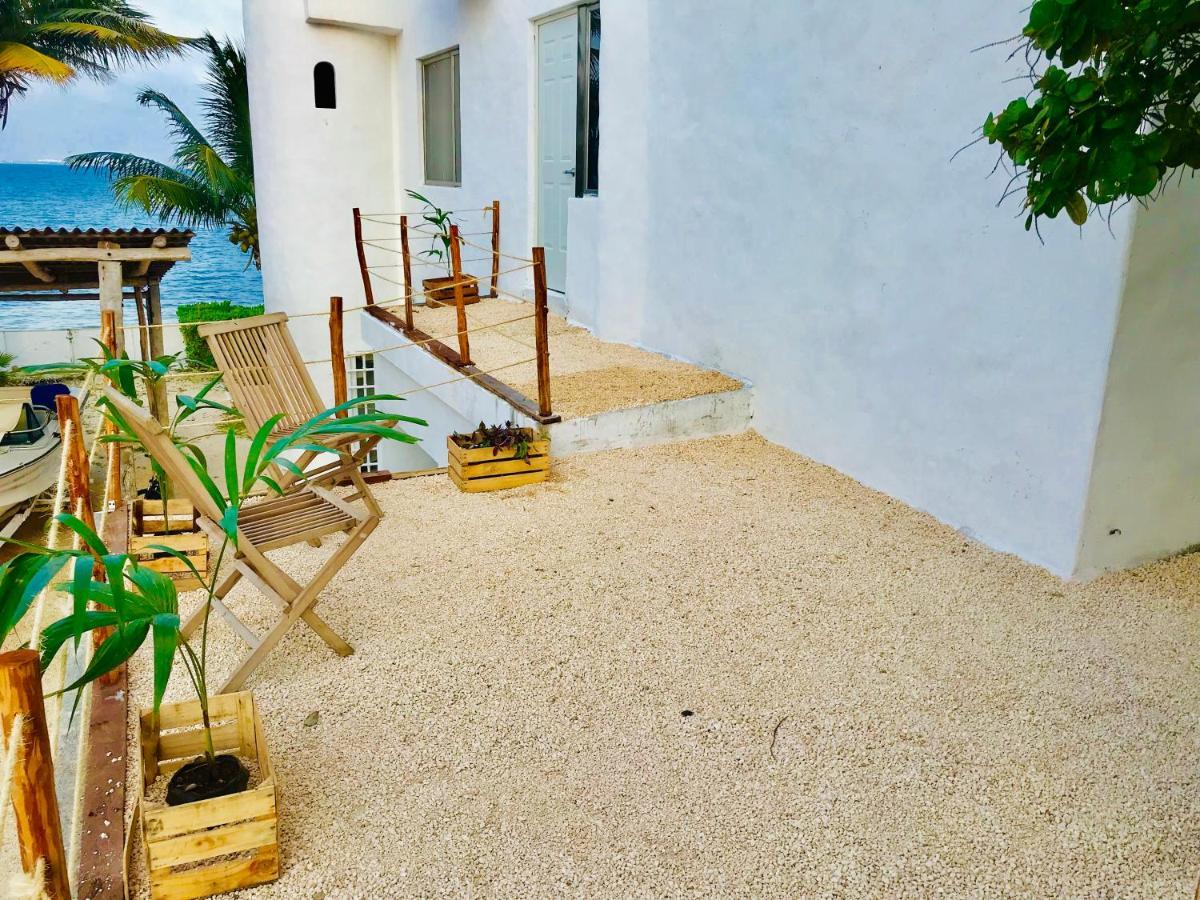 Punta Me Beach Suites Канкун Екстериор снимка