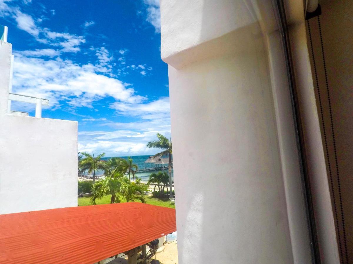 Punta Me Beach Suites Канкун Екстериор снимка