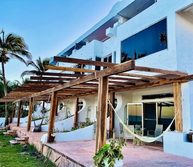 Punta Me Beach Suites Канкун Екстериор снимка